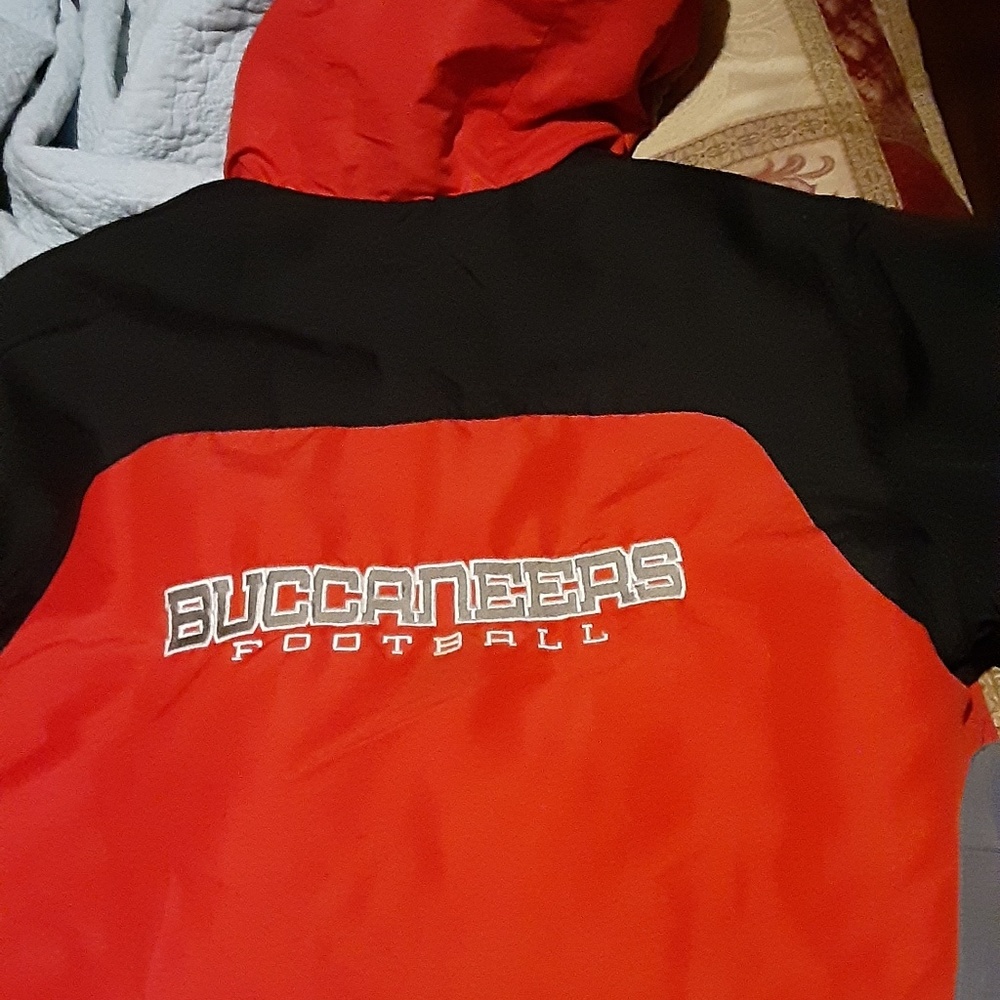 Nfl buccaneers jacket - Picture 2 of 3